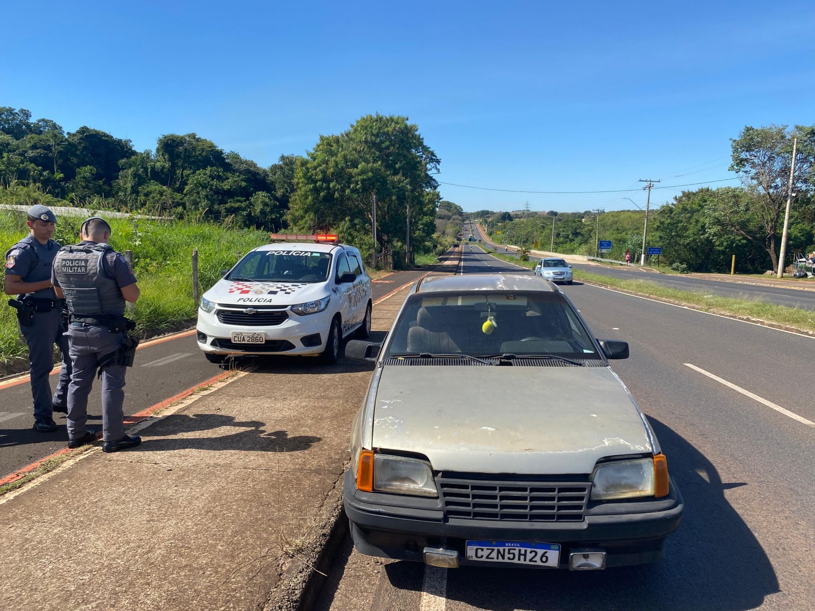 Foto: Flavio Fernandes/Araraquara Agora/Local da Abordagem e Carro Recolhido Ao Pátio